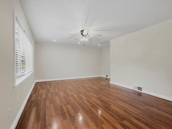 4th image of 2201 W 78th St