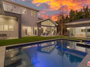 135 N Anita Ave, Los Angeles, CA 90049