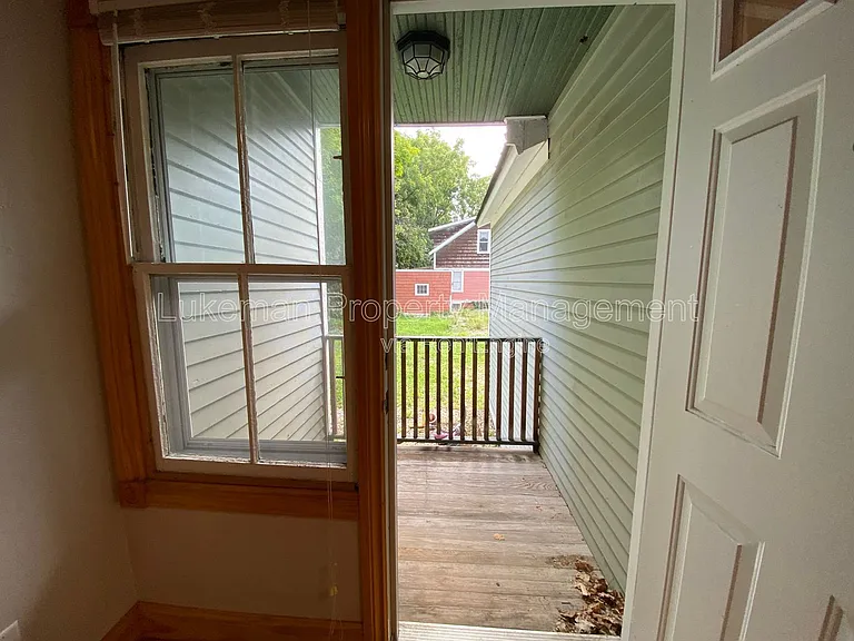 725 W Vine St #2 — Photo 10