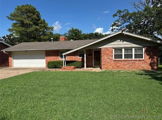 130 Ramblewood Rd, Bartlesville, OK 74003