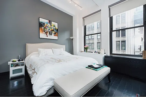 Sold by WIRE International Realty | media 3