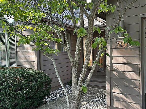 3rd image of 2405 E Boston Rd