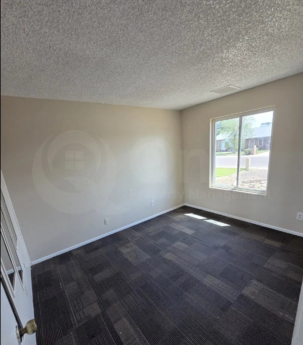 3 bed, 1.0 bath, 1116 sqft, $1,599 — Photo 2