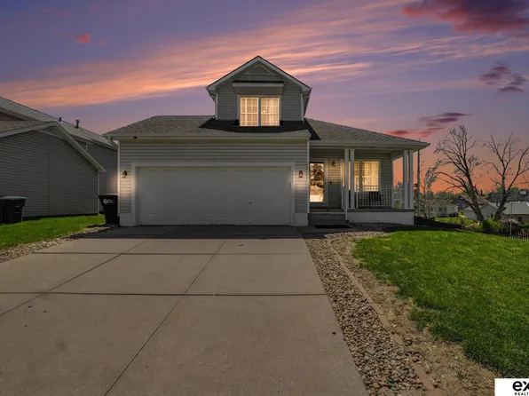 4573 Butler Ave, Omaha, NE 68104