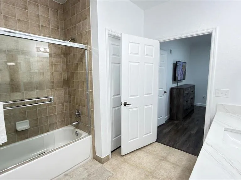 1301 Tuscan Ter #9403 — Photo 32