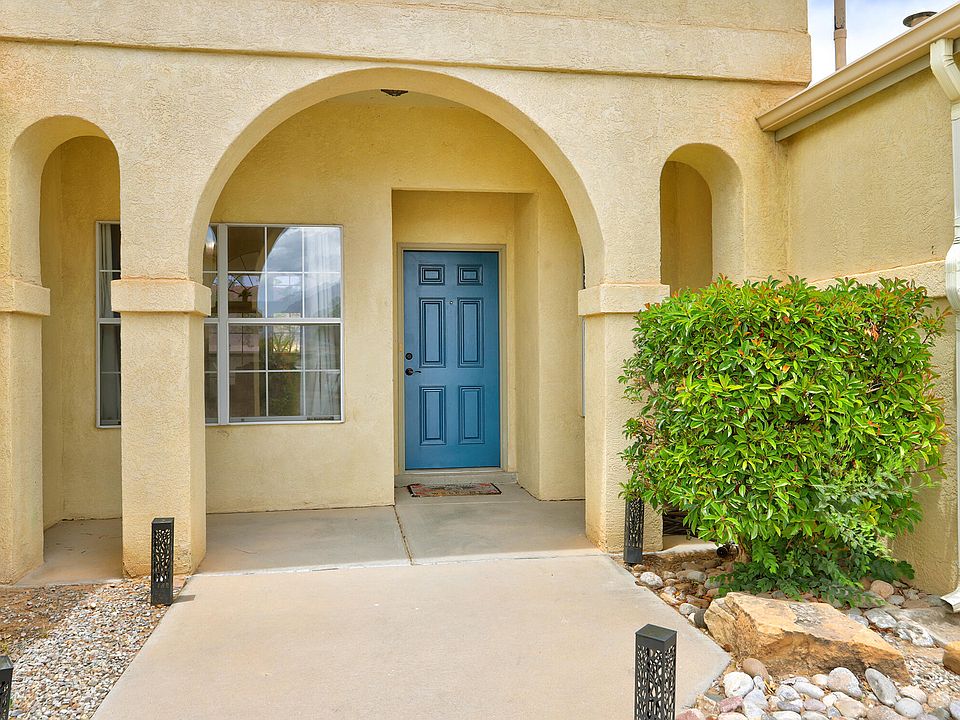 1st image of 2405 Agua Fria Dr NE