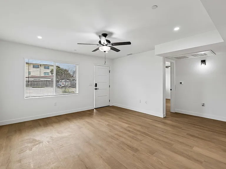 Salt + Sea - Luxury Coastal Apartments near Carlsbad Village — Photo 12