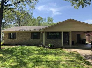 1403 Doris Dr, Searcy, AR 72143