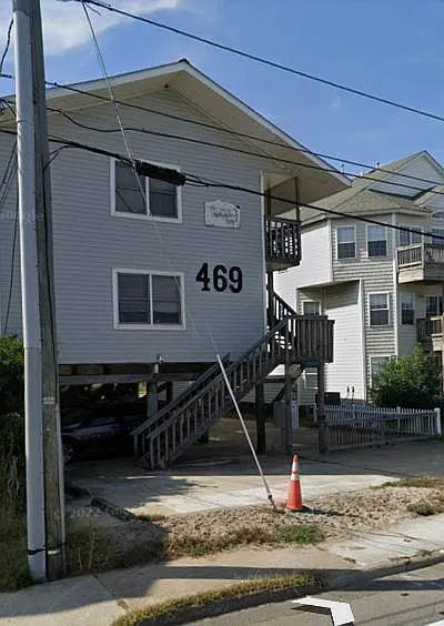 469 W Ocean View Ave — Photo 1