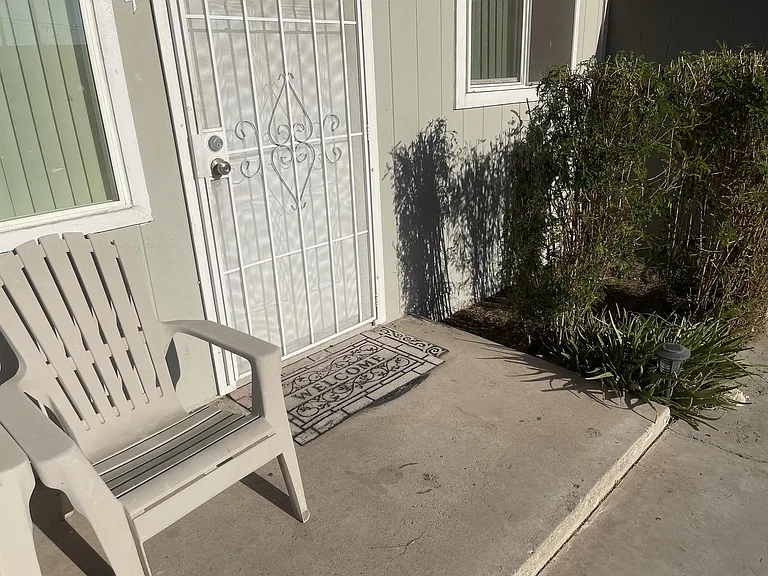 4803 E Willetta St #4 — Photo 17