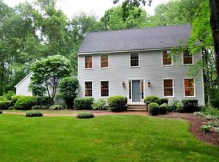 36 Carriage Dr, Farmington, CT 06032