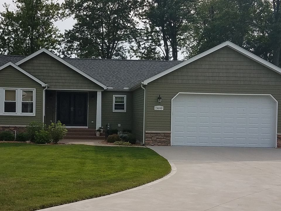 1st image of 29090 Riverbank St