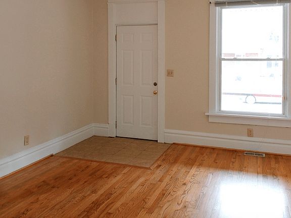 4th image of 61-63 E Woodruff Ave