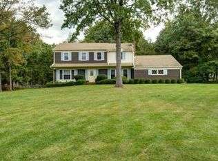 32 Beverly Dr, Hillsborough, NJ 08844