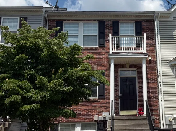 17 Doseff Ct, Charles Town, WV 25414