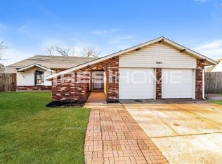 5005 Oak Manor Dr, Oklahoma City, OK 73135