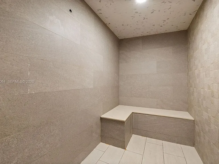 1180 N Federal Hwy #1102 — Photo 50