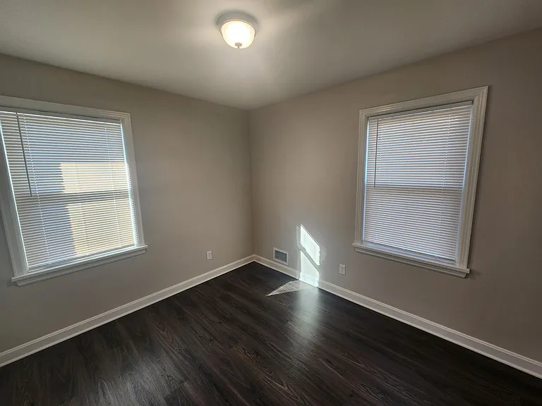 4507 Dover Rd — Photo 14