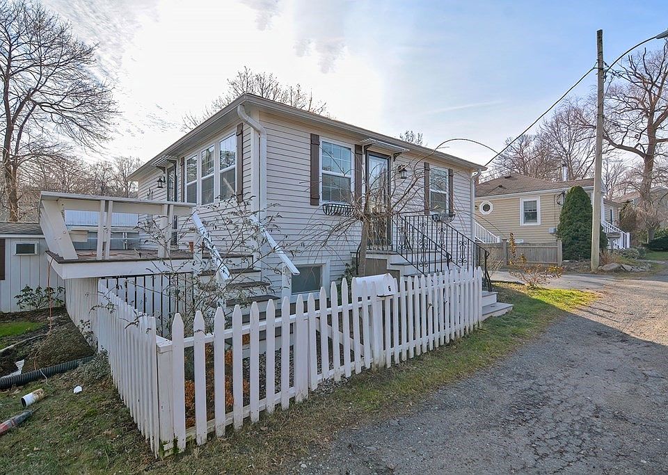1st image of 6 Charles St #1