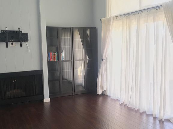 4th image of 4838 McConnell Ave