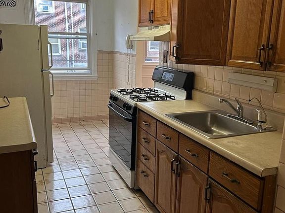 4th image of 6345 Cardiff St