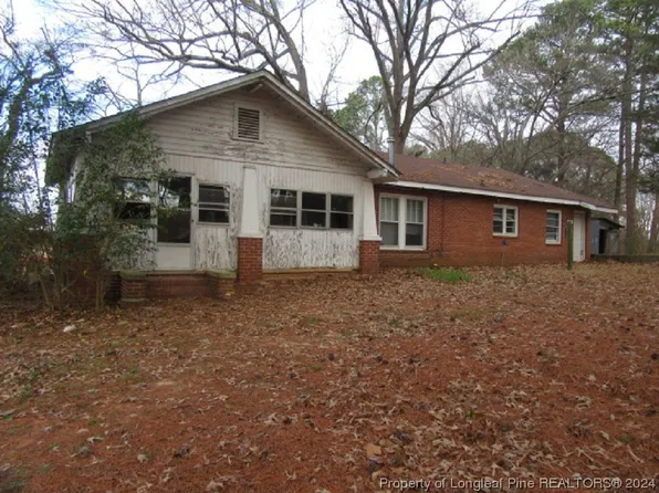 909 Carthage St, Sanford, NC 27330