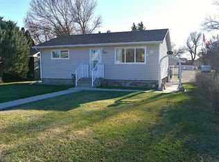 325 N 4th Ave, Bassano, AB T0J0B0