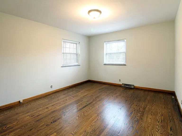 7101 Rollins Rd — Photo 21