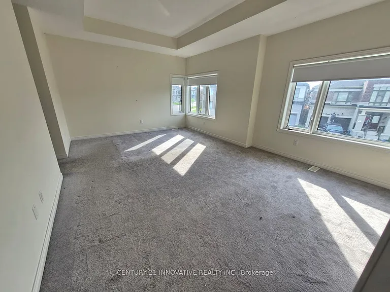 1 Hahn St — Photo 10