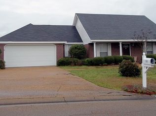 513 Oak Ridge Way, Pearl, MS 39208