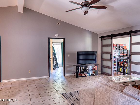 4th image of 2715 ROCHFORD Court