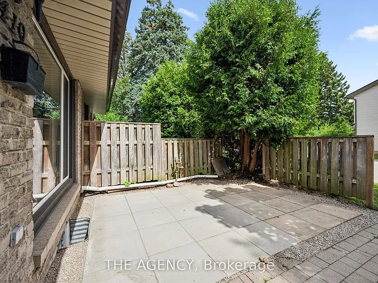 410 Scottsdale Dr — Photo 24
