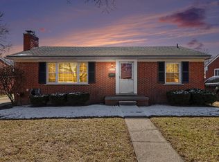 32431 Washington St, Livonia, MI 48150