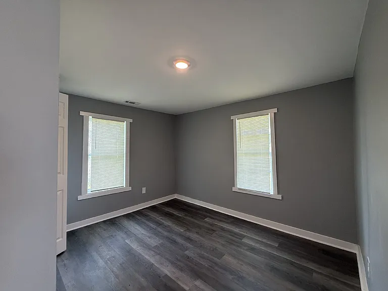 23391 Mooresville Rd — Photo 5