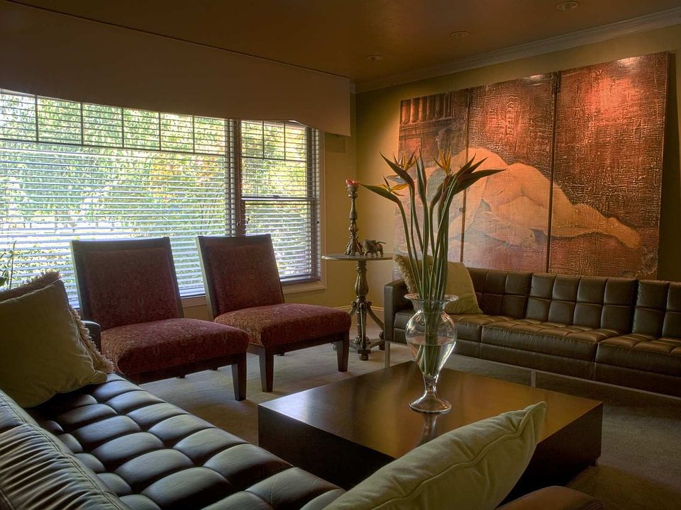 Living Room Park View