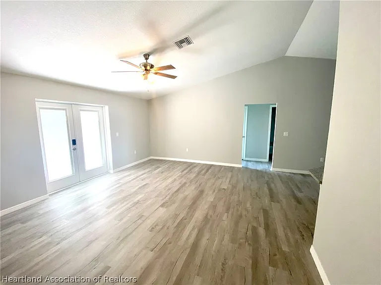 7135 Ancha St — Photo 3