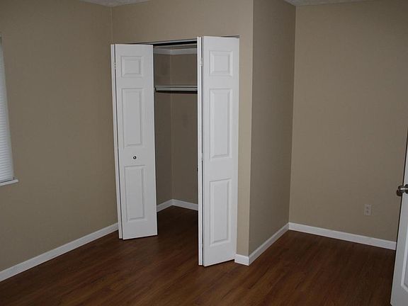 3rd image of 1492 Hobart Ave APT 3