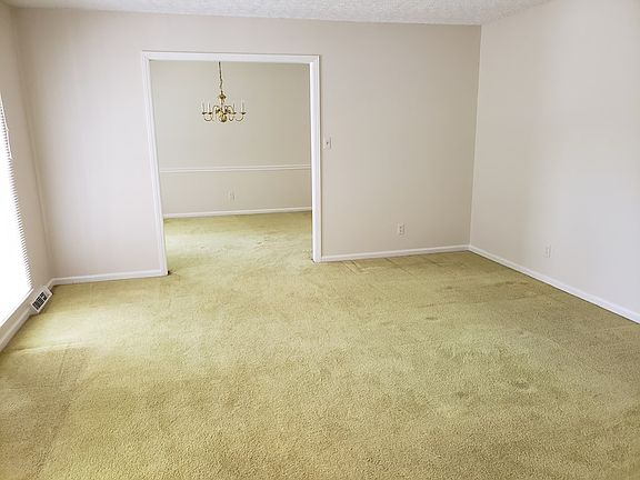 2nd image of 2875 Blairmont Dr