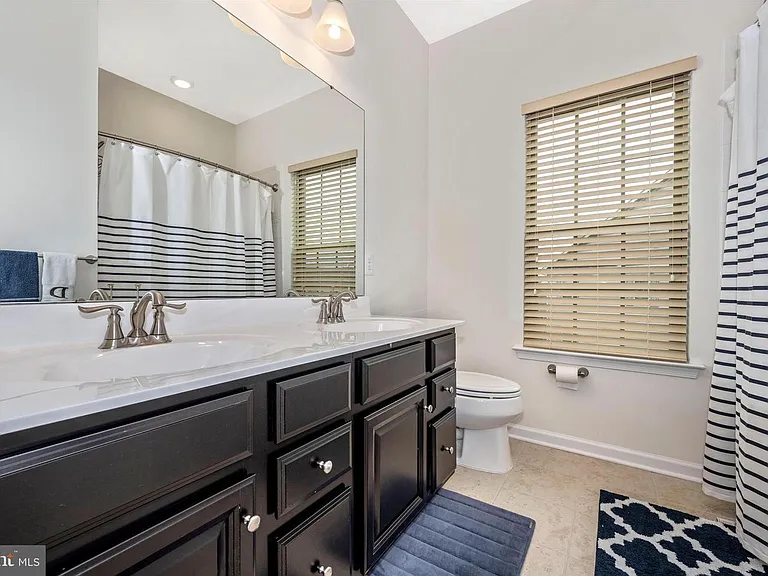 6426 Walcott Ln — Photo 13