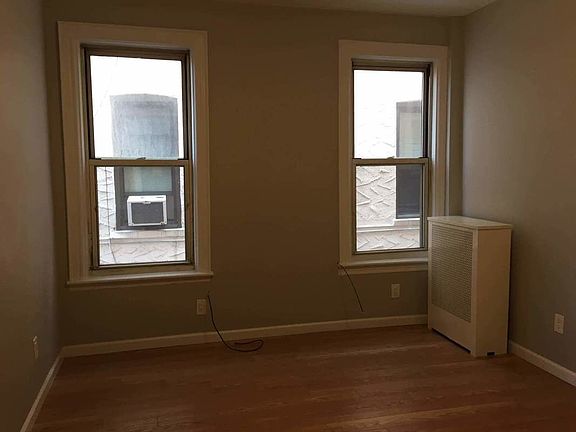5th image of 25-22 34th St #1R