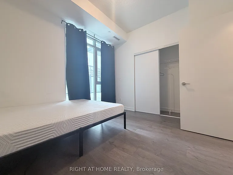 55 Duke St W #218 — Photo 23