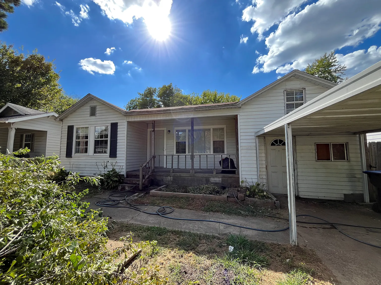 3 bed, 1400 sqft, $1,050 — Photo 1