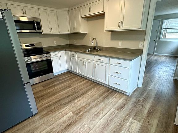 2nd image of 317 NE 66th Ave #0