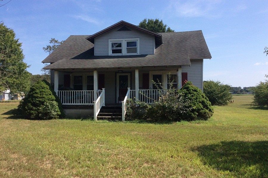 1st image of 18475 Blue Bird Ln