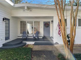 111 Highpoint Dr, Gulf Breeze, FL 32561