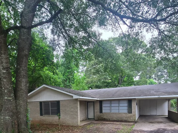 106 Hillcrest Rd, Pineville, LA 71360