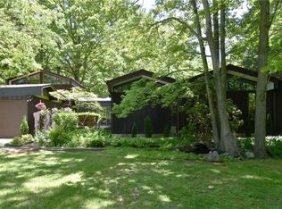 4259 Brainard Rd, Orange, OH 44022