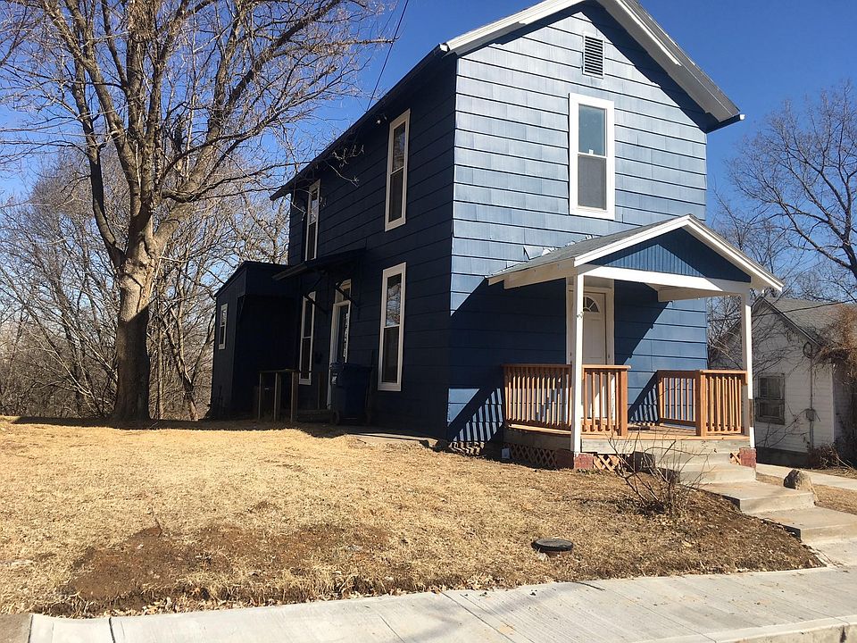 1st image of 422 Doniphan St