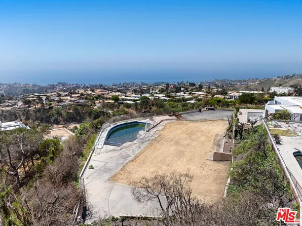 1166 Lachman Ln, Pacific Palisades, CA 90272