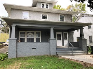 516 S Dodge St, Iowa City, IA 52240